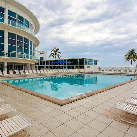 Castle Beach Suites By Vacation Media Miami Beach Esterno foto