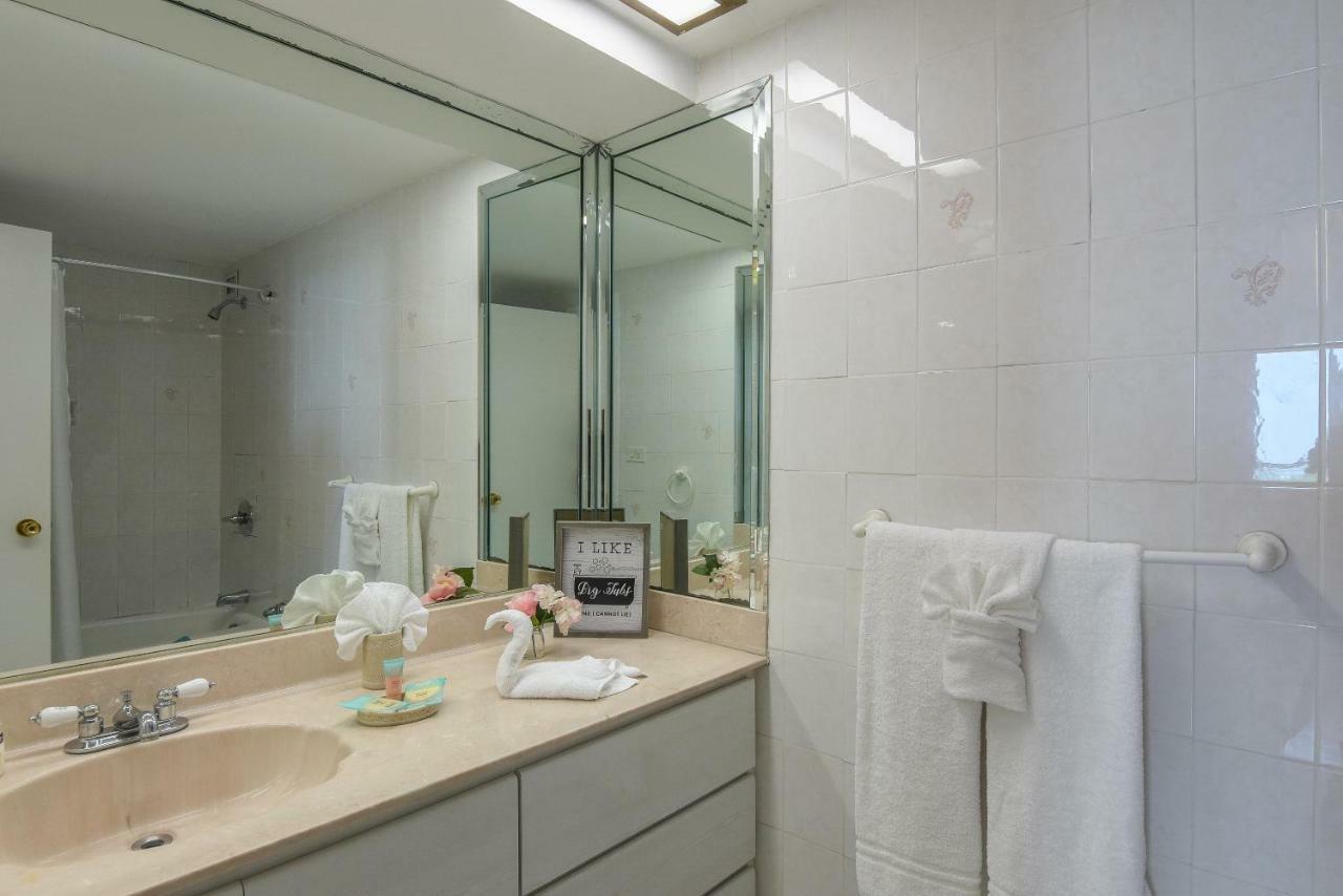 Castle Beach Suites By Vacation Media Miami Beach Esterno foto