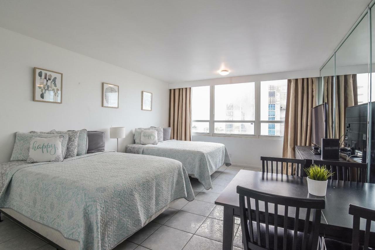 Castle Beach Suites By Vacation Media Miami Beach Esterno foto