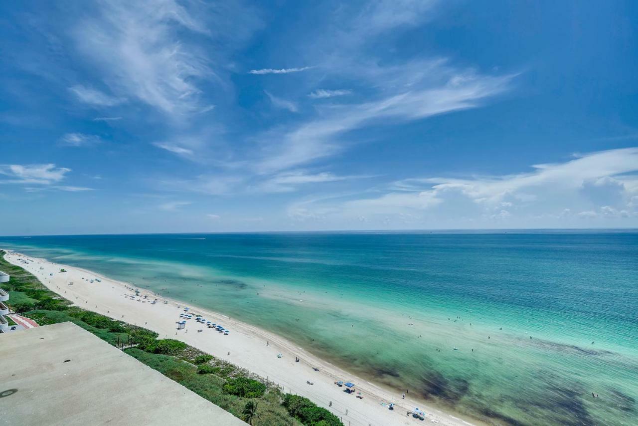 Castle Beach Suites By Vacation Media Miami Beach Esterno foto